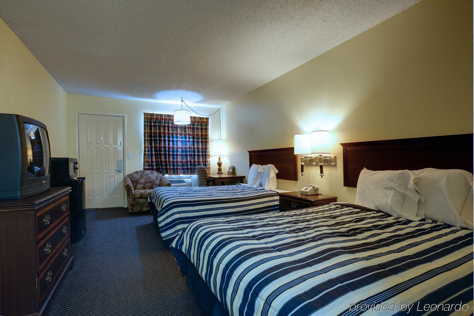 Americas Best Value Inn Comanche Phòng bức ảnh