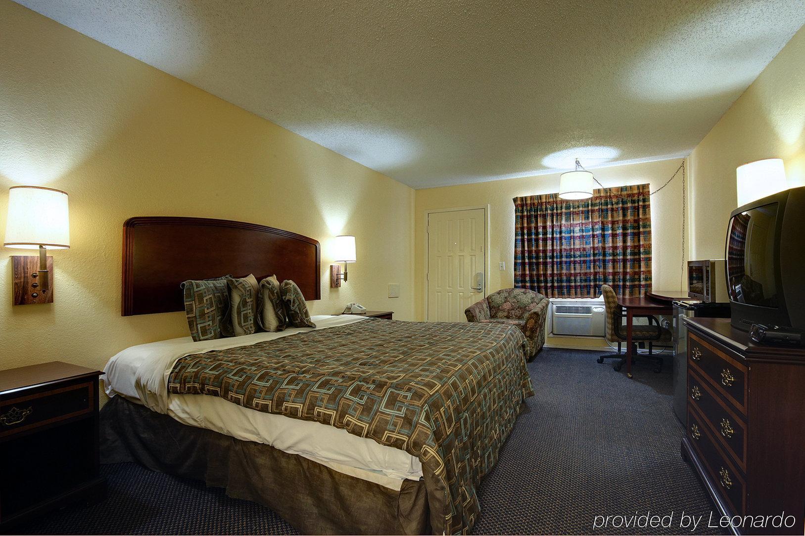 Americas Best Value Inn Comanche Phòng bức ảnh